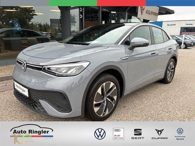 Grau Gebraucht 2023 VW ID.5 Pro Performance SUV | 29.970 € (Superpreis) - Bild 1/4