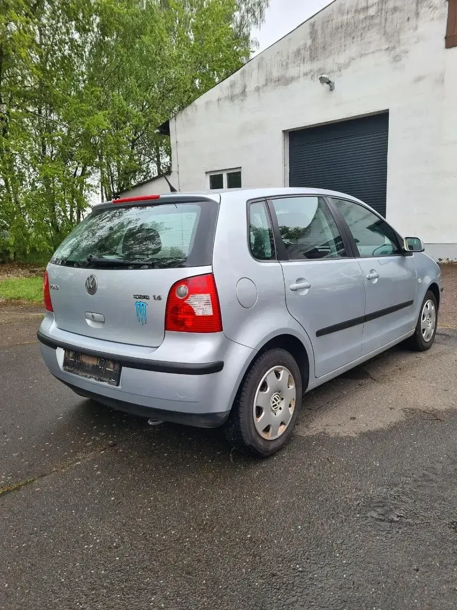 Gebraucht VW Polo 75 PS (55 kW) 2003 Grau Kleinwagen