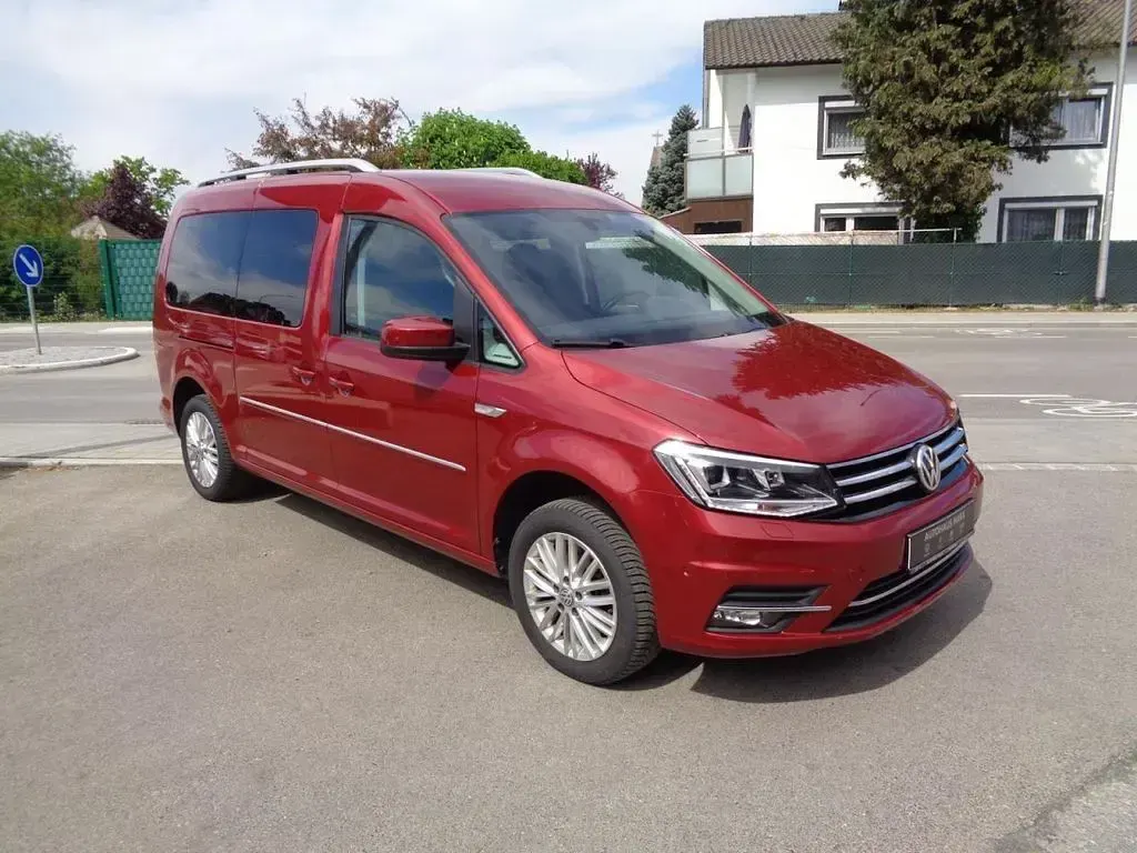 Gebraucht VW Caddy Maxi Highline 125 PS (91 kW) 2017 Rot Van / Kleinbus