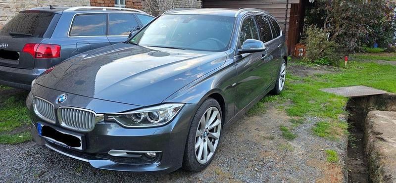 Grau Gebraucht 2013 BMW 320 Kombi | 13.800 € (Teuer) - Bild 1/4