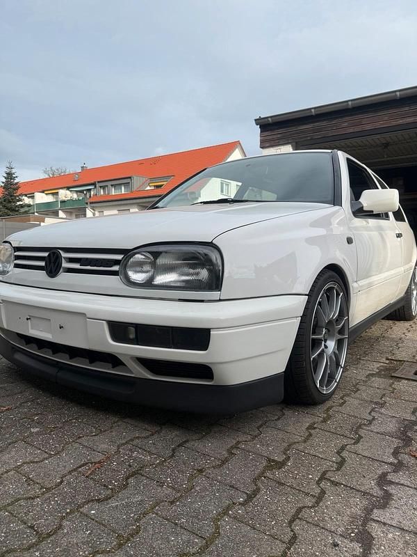 Gebraucht VW Golf 174 PS (127 kW) 1995 Weiß Coupé