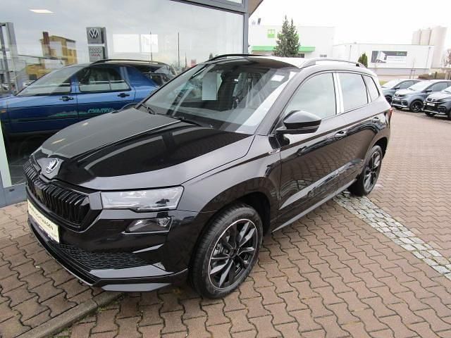 Schwarz Gebraucht 2024 Skoda Karoq SportLine SUV | 36.450 € (Etwas zu teuer) - Bild 1/4
