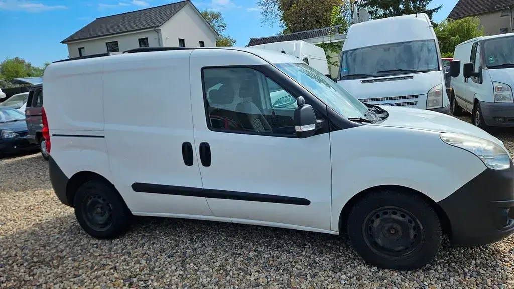 Gebraucht Opel Combo 90 PS (66 kW) 2012 Weiß Van / Kleinbus