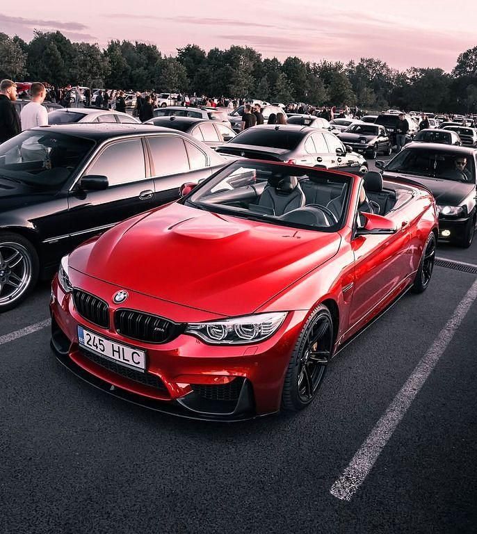 Rot Gebraucht 2015 BMW M4 Cabriolet Performance Cabrio | 34.999 € (Fairer Preis) - Bild 1/4