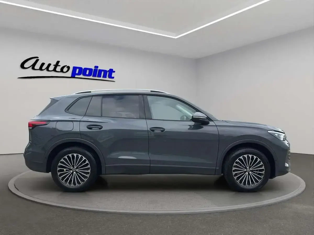 Gebraucht VW Tiguan Life 150 PS (110 kW) 2024 Grau SUV