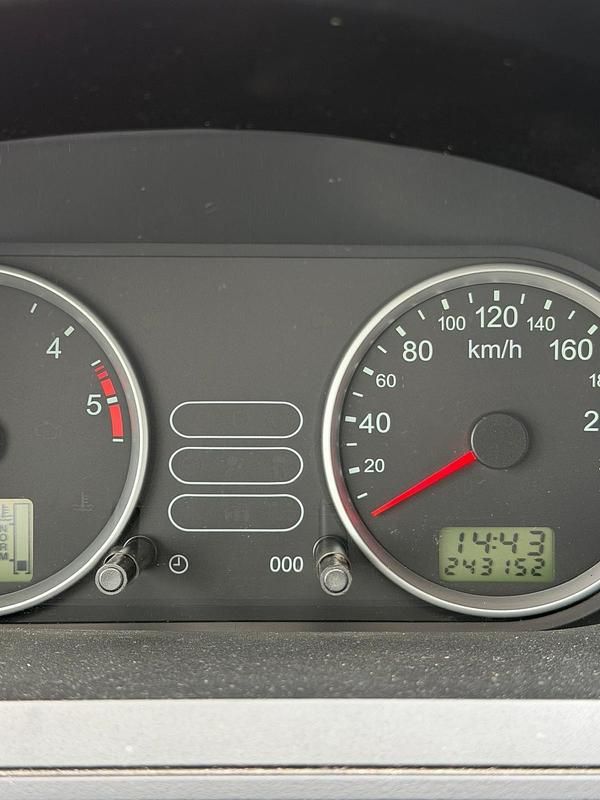 Gebraucht Ford Fiesta 90 PS (66 kW) 2005 Blau Kleinwagen