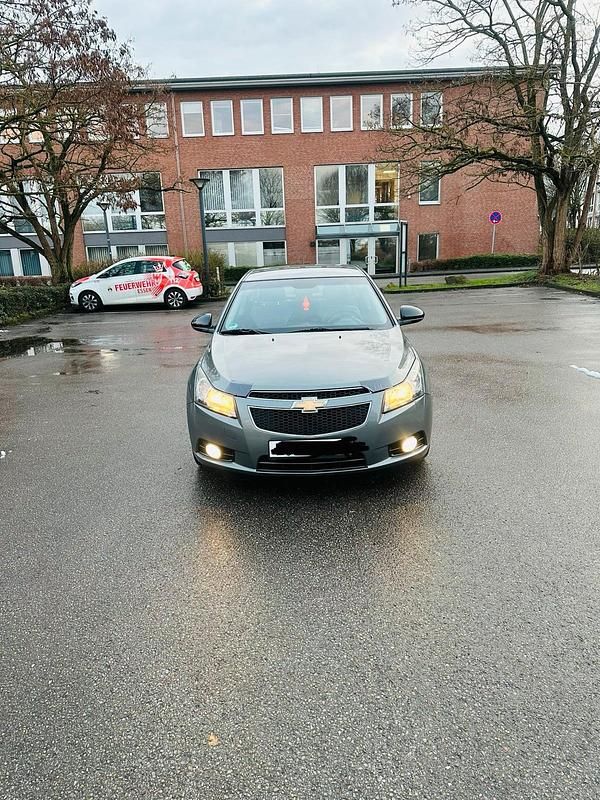 Gebraucht Chevrolet Cruze 163 PS (119 kW) 2012 Andere farben Limousine