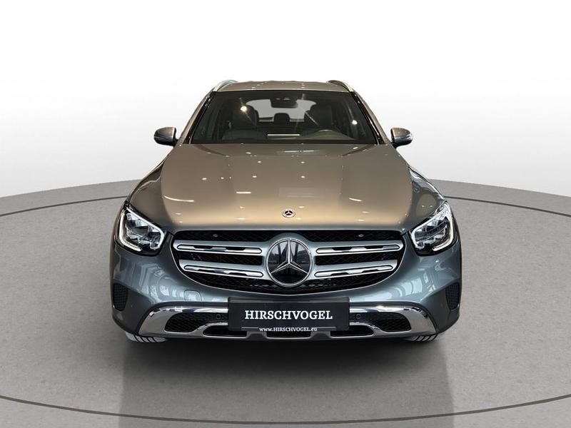 Gebraucht Mercedes GLC300e AMG line 306 PS (225 kW) 2021 Metalliclack selenitgrau (metallic) SUV