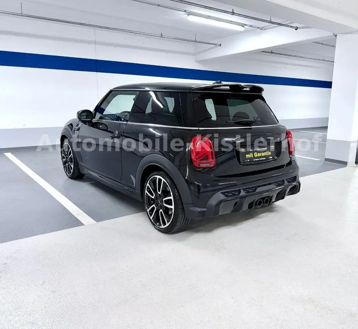 Gebraucht Mini John Cooper Works 242 PS (177 kW) 2021 Schwarz Kleinwagen