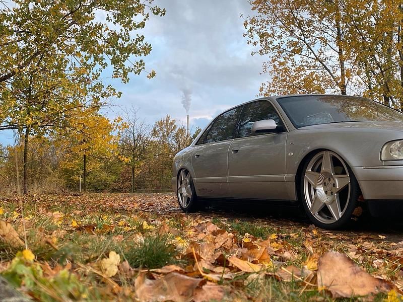 Gebraucht Audi A8L Sport 310 PS (228 kW) 2002 Silber Limousine