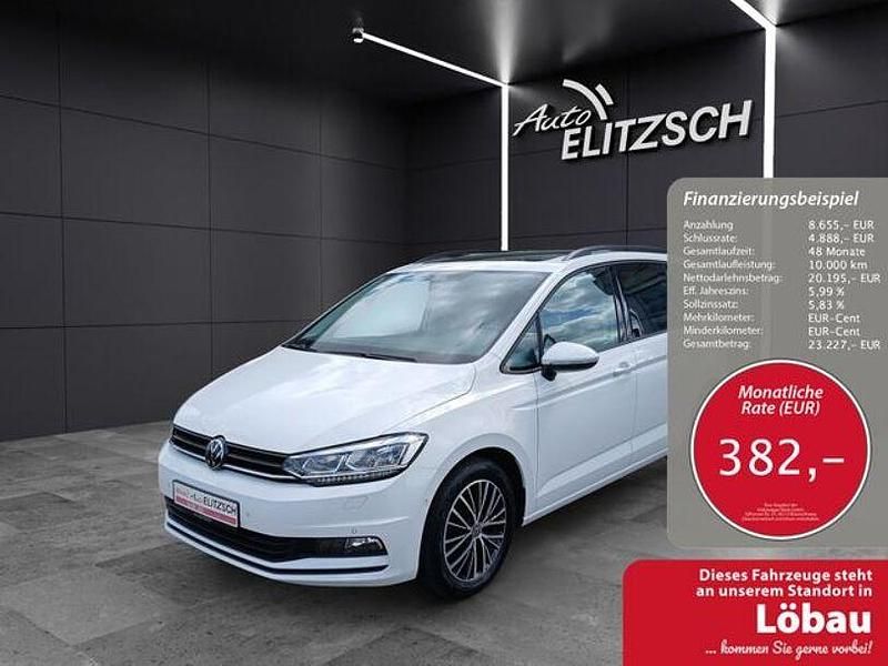 Weiß Gebraucht 2020 VW Touran Highline Van / Kleinbus | 28.850 € (Etwas zu teuer) - Bild 1/4
