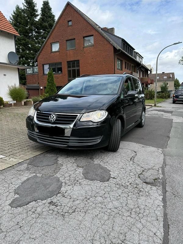 Schwarz Gebraucht 2008 VW Touran Van / Kleinbus | 3.350 € (Guter Preis) - Bild 1/4