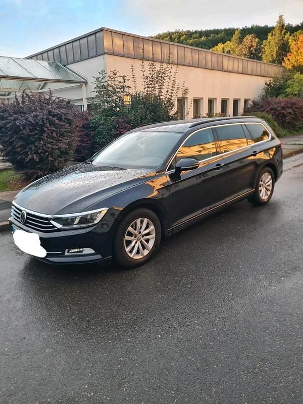 Schwarz Gebraucht 2019 VW Passat Kombi | 13.000 € (Superpreis) - Bild 1/4
