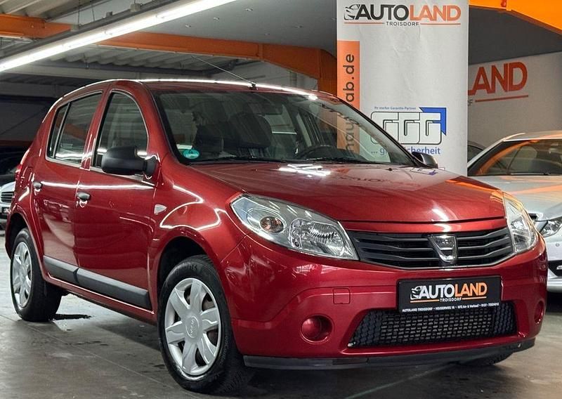 Rot Gebraucht 2012 Dacia Sandero Kleinwagen | 4.999 € (Fairer Preis) - Bild 1/4