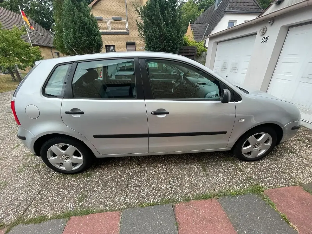 Gebraucht VW Polo 47 PS (34 kW) 2003 Silber Kleinwagen
