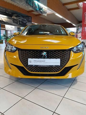 Gebraucht Peugeot e-208 Active 100 kW (136 PS) 2021 Faro gelb Kleinwagen