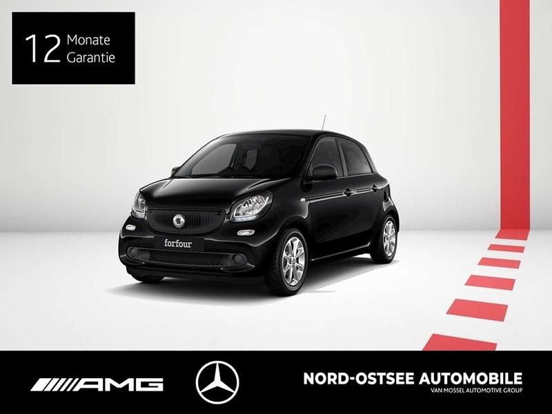 Gebraucht Smart ForFour Basis 71 PS (52 kW) 2019 Karosserie in black Kleinwagen