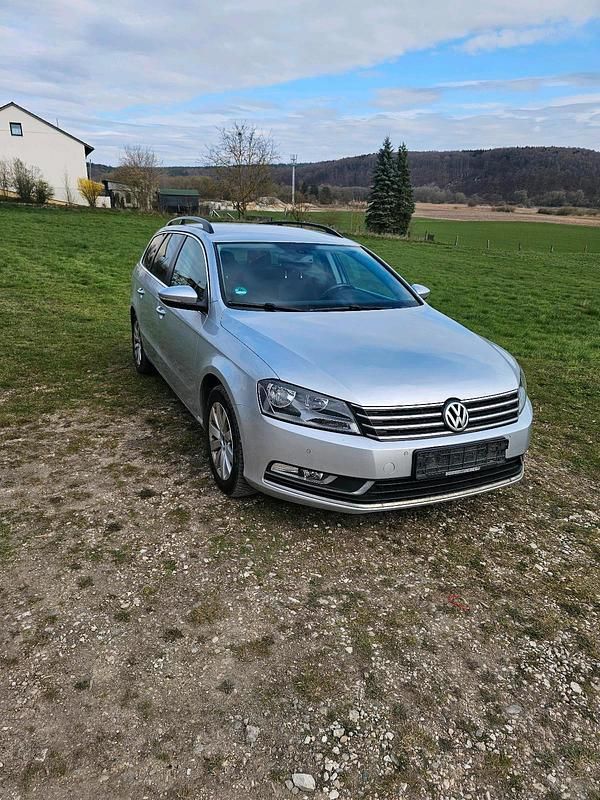 Gebraucht VW Passat 2014 Silber Kombi