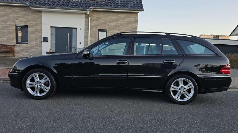 Gebraucht Mercedes E230 Avantgarde 204 PS (150 kW) 2008 Schwarz Kombi