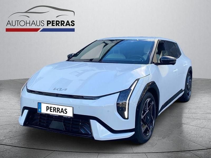 Neu Kia EV4 150 kW (204 PS) 2025 Weiß Kleinwagen
