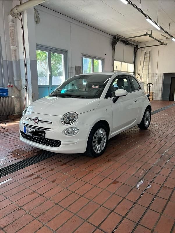 Weiß Gebraucht 2019 Fiat 500 Limousine | 8.999 € (Fairer Preis) - Bild 1/4