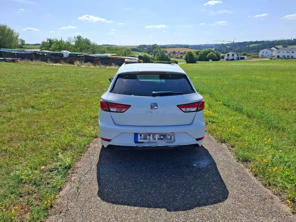 Gebraucht Seat Leon ST Ecomotive 116 PS (85 kW) 2017 Weiß Kombi