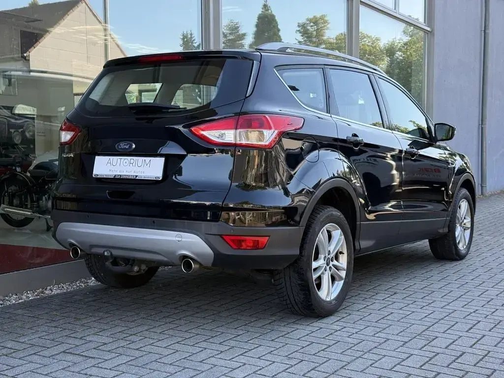 Gebraucht Ford Kuga Titanium 150 PS (110 kW) 2016 Schwarz SUV