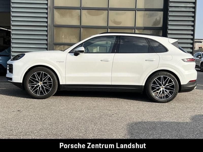 Gebraucht Porsche Cayenne 470 PS (345 kW) 2024 Weiss SUV