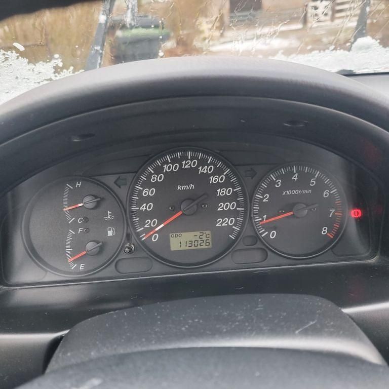 Gebraucht Mazda 323S Exclusive 98 PS (72 kW) 2002 Silber Limousine