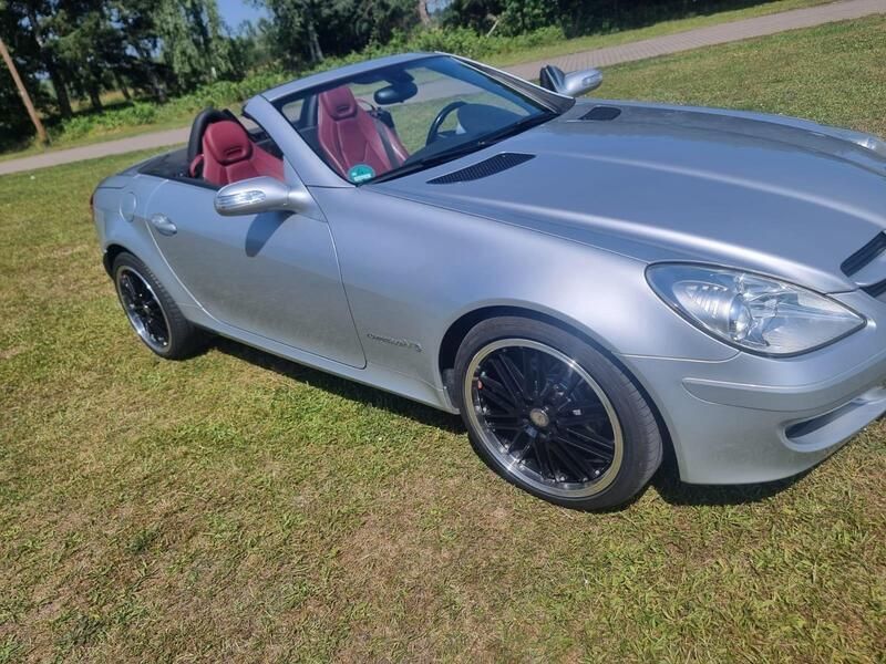 Silber Gebraucht 2005 Mercedes SLK200 Cabrio | 9.950 € (Fairer Preis) - Bild 1/4
