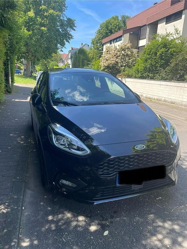 Gebraucht Ford Fiesta 101 PS (74 kW) 2019 Schwarz Kleinwagen
