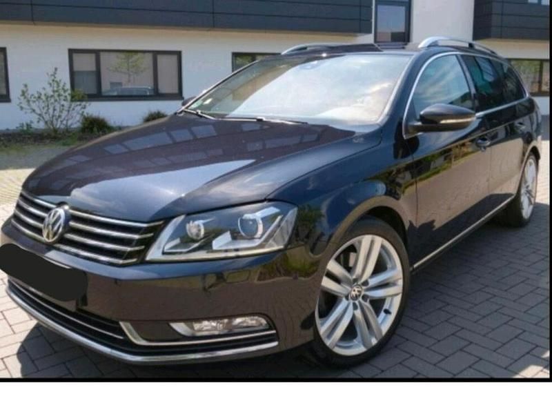 Schwarz Gebraucht 2014 VW Passat Highline Kombi | 9.500 € (Fairer Preis) - Bild 1/4