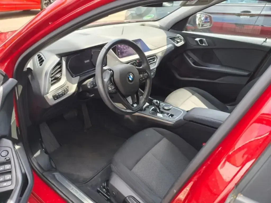Usata BMW 118 136 CV (100 kW) 2021 Rosso Utilitaria