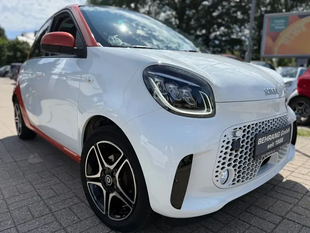 Gebraucht Smart ForFour Electric Drive Prime 60 kW (82 PS) 2021 Weiß Limousine