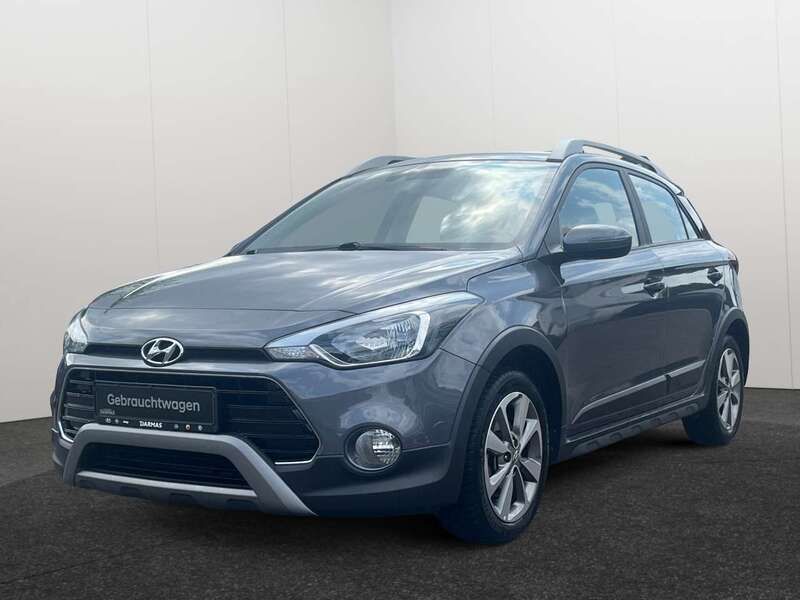 Grau Gebraucht 2020 Hyundai i20 Active Kleinwagen | 12.990 € (Superpreis) - Bild 1/4