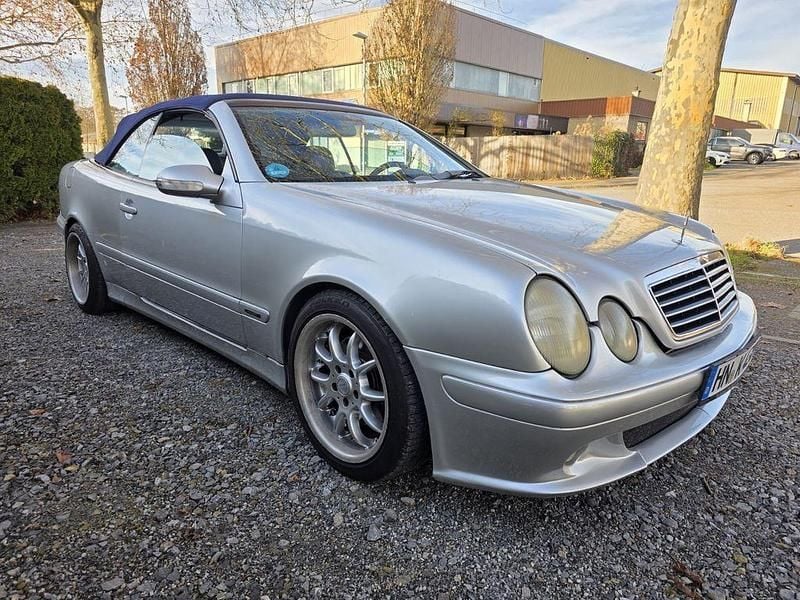 Silber Gebraucht 2002 Mercedes CLK230 Avantgarde Cabrio | 2.490 € (Superpreis) - Bild 1/4