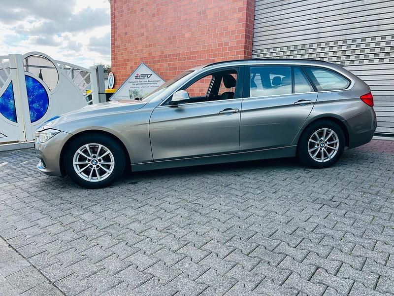 Gebraucht BMW 320 Performance 190 PS (139 kW) 2018 Andere farben Kombi