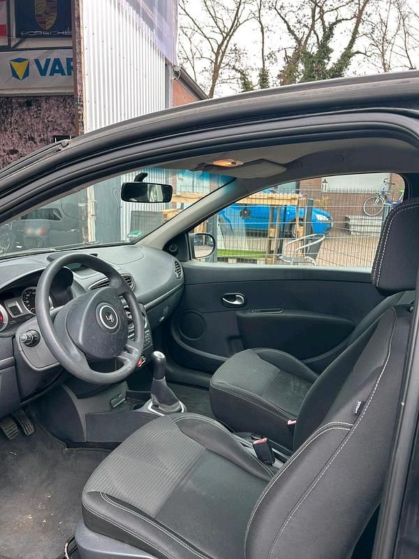 Gebraucht Renault Clio IV 2013 Schwarz Kleinwagen