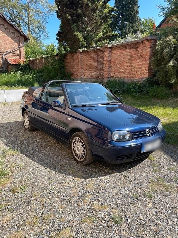 Gebraucht VW Golf 90 PS (66 kW) 2003 Blau Cabrio
