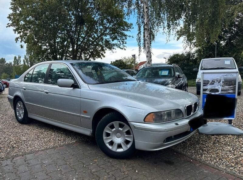 Silber Gebraucht 2000 BMW 525 Limousine | 2.700 € (Superpreis) - Bild 1/4