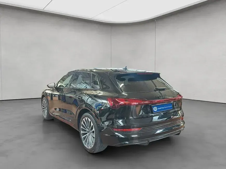 Gebraucht Audi e-tron S-Line 230 kW (313 PS) 2022 Schwarz SUV