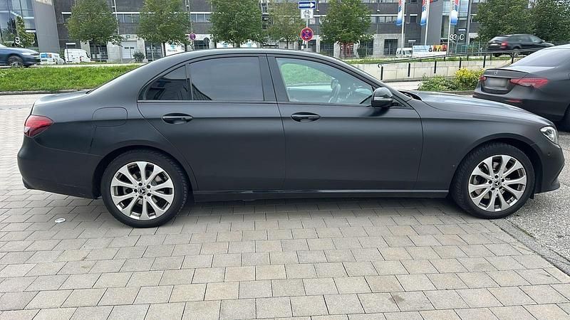 Brugt Mercedes E220 200 HK (147 kW) 2023 Sort Sedan