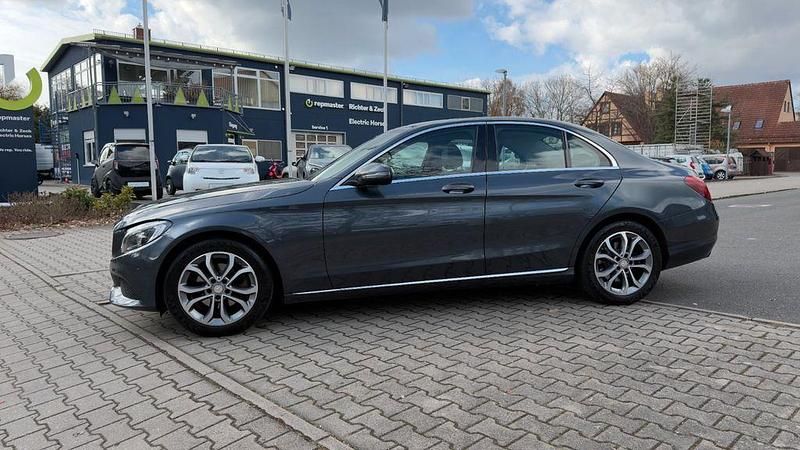 Gebraucht Mercedes C180 Avantgarde 156 PS (114 kW) 2015 Grau Limousine