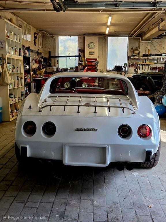 Second-hand Corvette C3 179 CP (131 kW) 1976 Alb