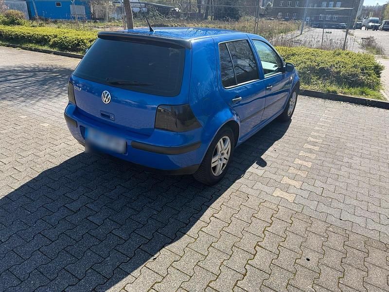 Gebraucht VW Golf IV 2002 Blau Kleinwagen