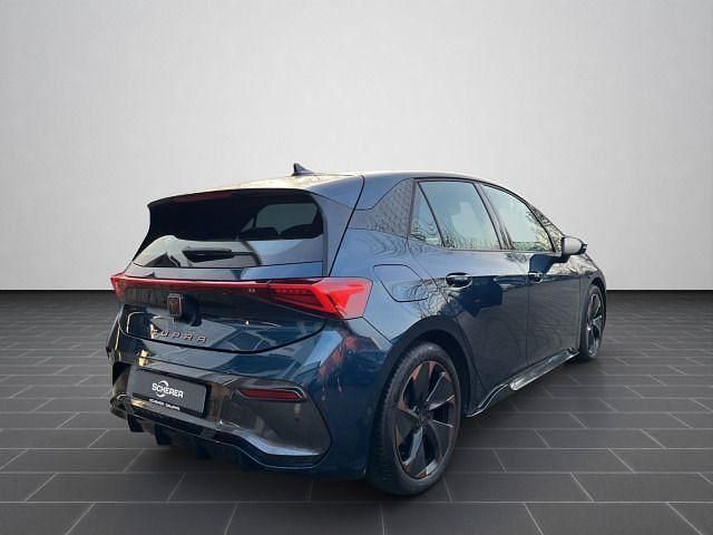 Gebraucht Cupra Born 169 kW (231 PS) 2023 Aurora blue metallic (metallic) Kleinwagen