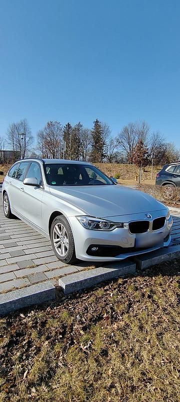 Gebraucht BMW 320 190 PS (139 kW) 2016 Silber Kombi