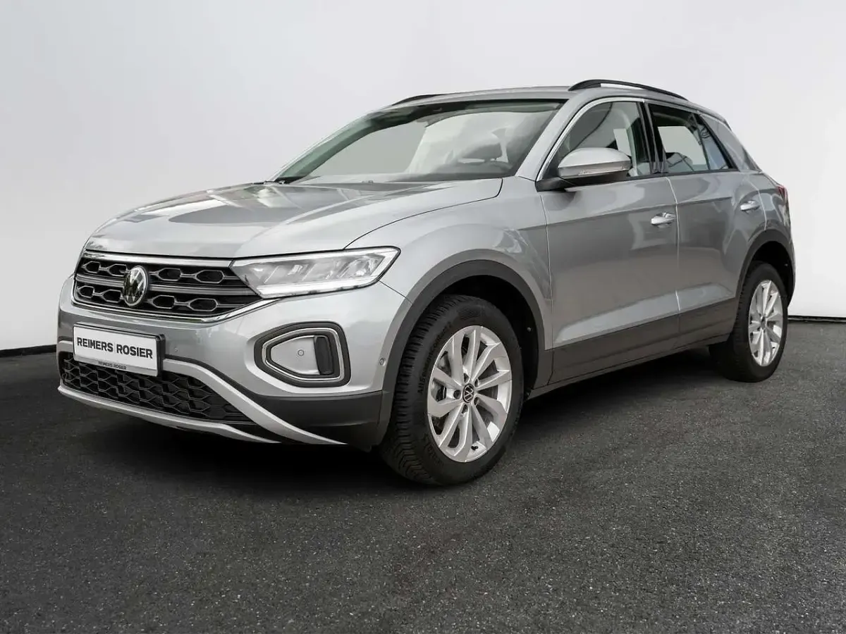 Gebraucht VW T-Roc Life 116 PS (85 kW) 2025 Silber SUV