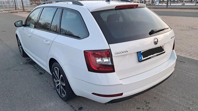 Gebraucht Skoda Octavia Soleil 150 PS (110 kW) 2020 Weiß Kombi
