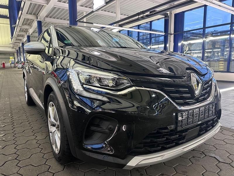 Second-hand Renault Captur Evolution 140 CP (102 kW) 2023 Negru SUV